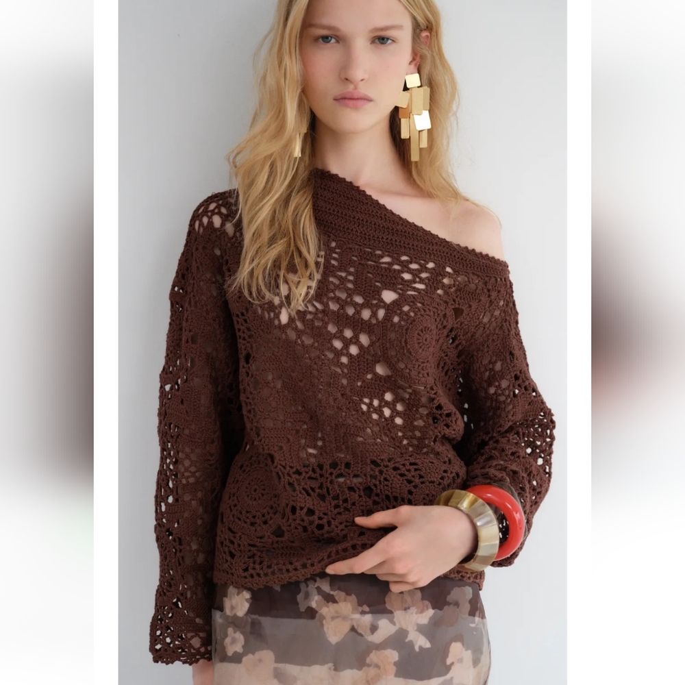BNWT! Zara CROCHET SWEATER WITH ASYMMETRIC NECKLINE ( XS-S)